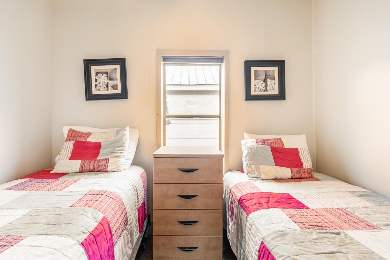 Bayside Cottage Rentals Port Rowan Bagian luar foto