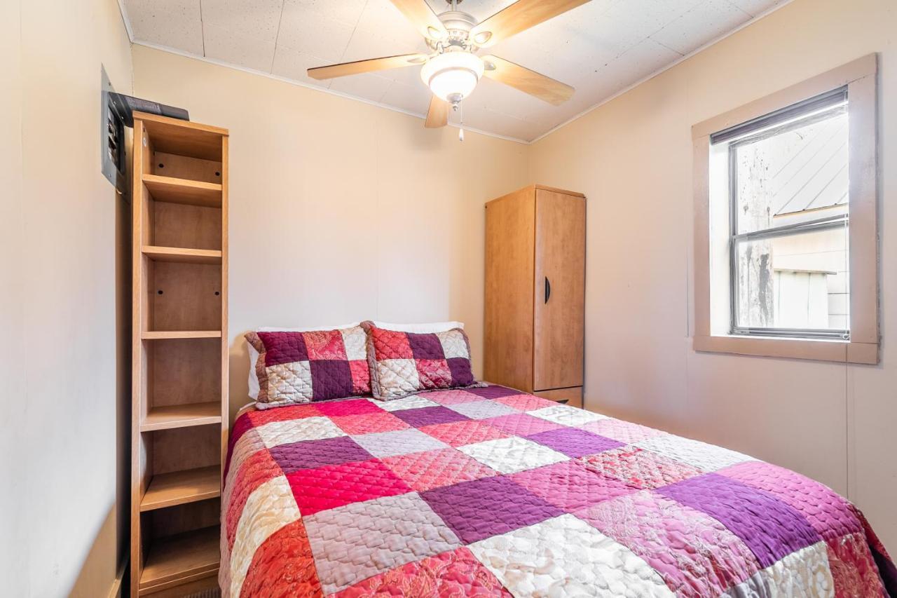 Bayside Cottage Rentals Port Rowan Bagian luar foto