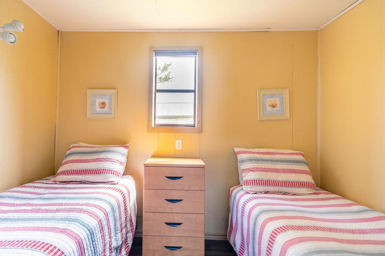 Bayside Cottage Rentals Port Rowan Bagian luar foto
