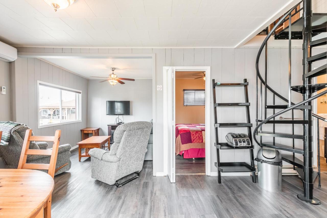 Bayside Cottage Rentals Port Rowan Bagian luar foto
