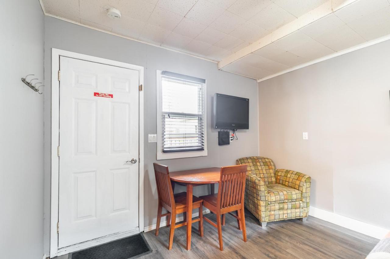 Bayside Cottage Rentals Port Rowan Bagian luar foto