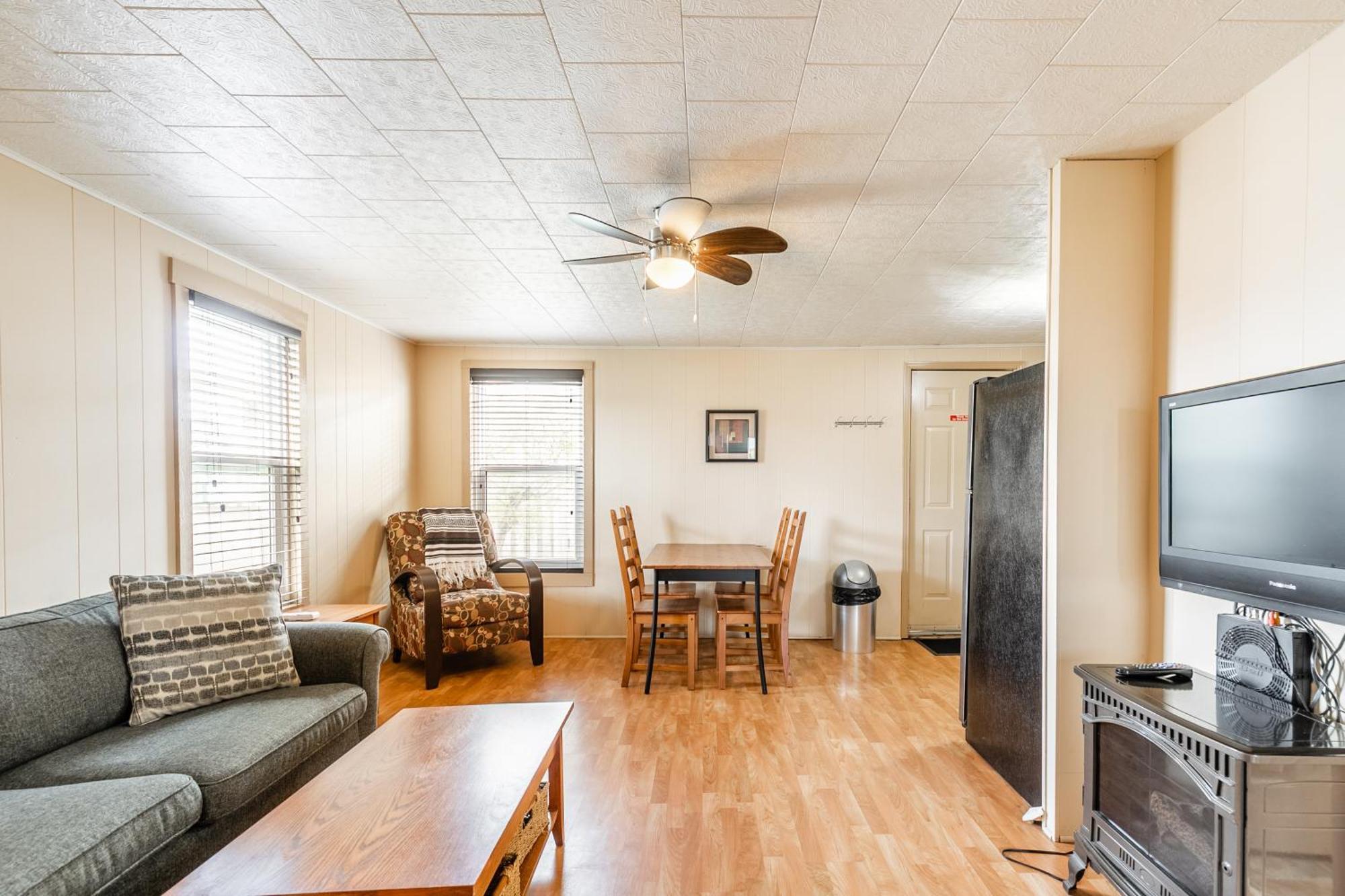 Bayside Cottage Rentals Port Rowan Bagian luar foto