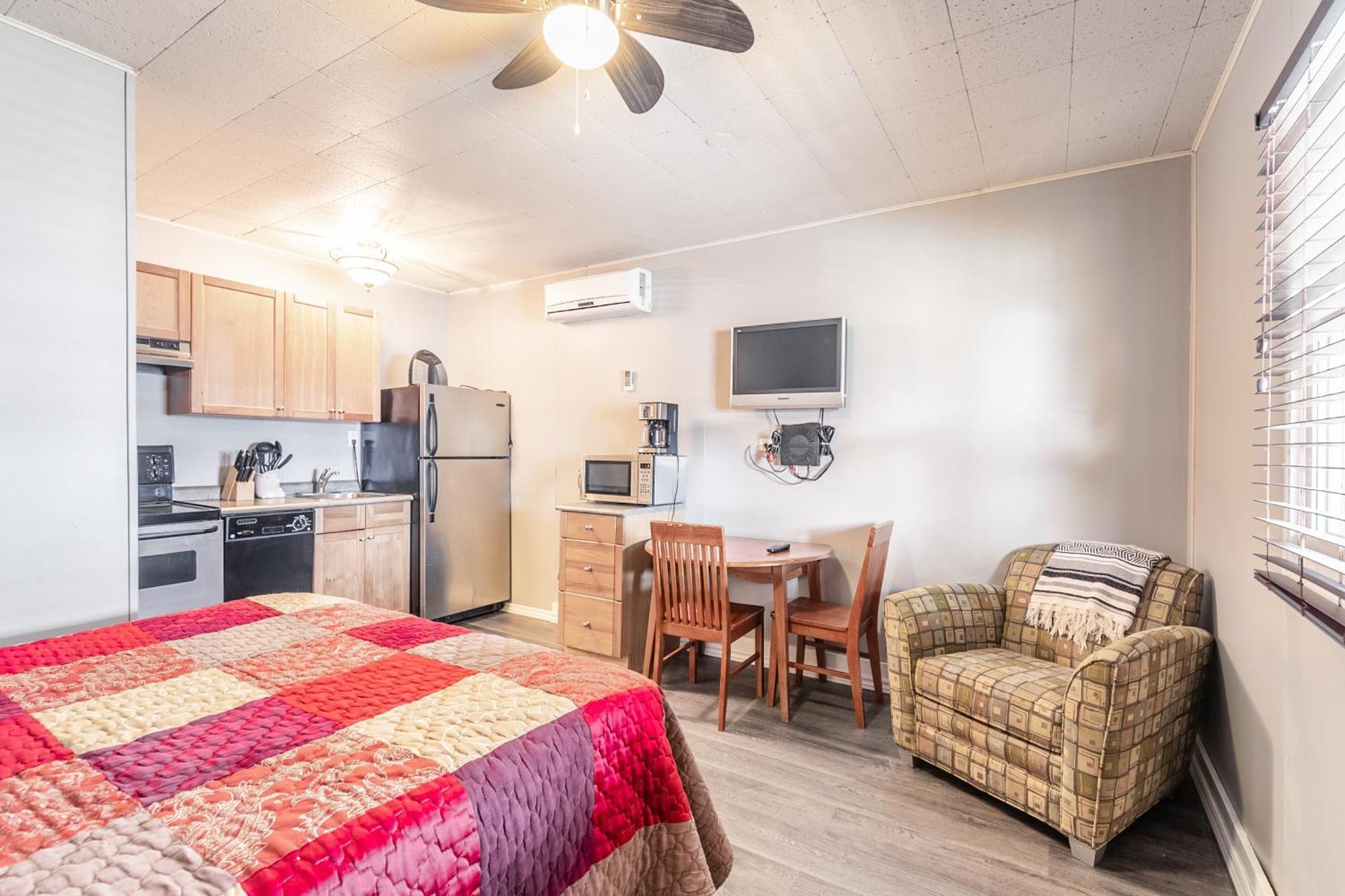 Bayside Cottage Rentals Port Rowan Bagian luar foto